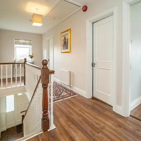 Five Ferns House *
