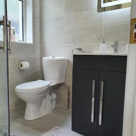 Five Ferns House Bed & Breakfast 4*