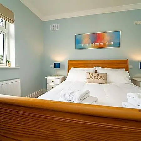 Five Ferns House Bed and breakfast 4*