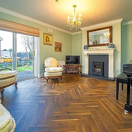 Bed and breakfast Five Ferns House 4*