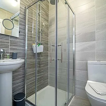 Five Ferns House 4* Westport