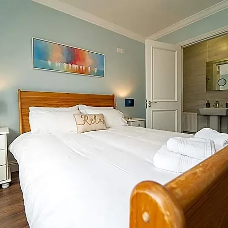 Five Ferns House Bed and breakfast 4*