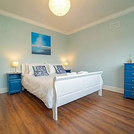 Five Ferns House Westport