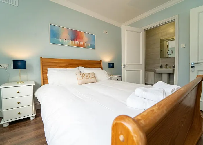 Five Ferns House 4* ويستبورت