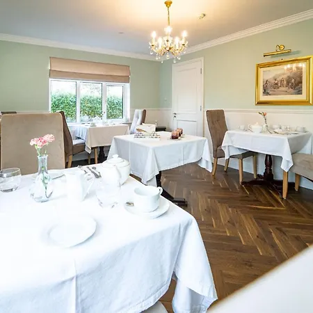 Five Ferns House Westport